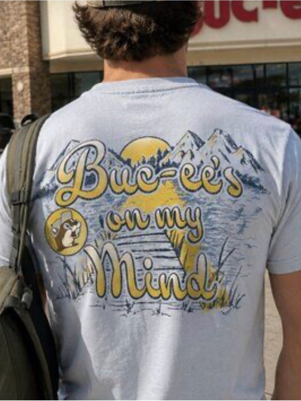 Buc-ee's On My Mind Blue Mountain Graphic Souvenir Tourist T-Shirt Unisex size M - Picture 13 of 14